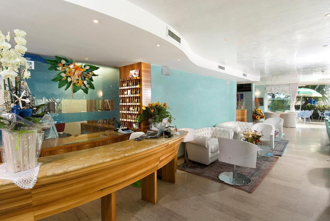 Hotel Margareth Riccione Dış mekan fotoğraf