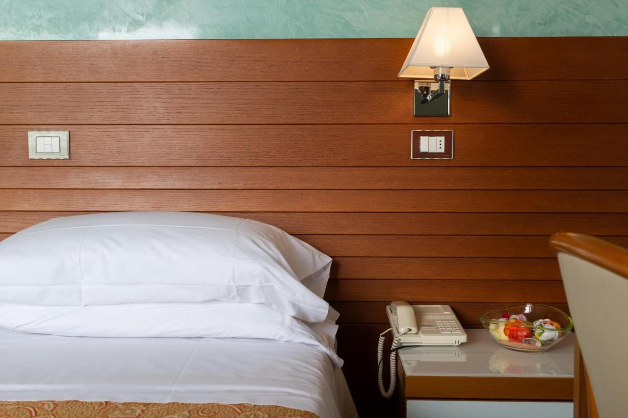 Hotel Margareth Riccione Dış mekan fotoğraf
