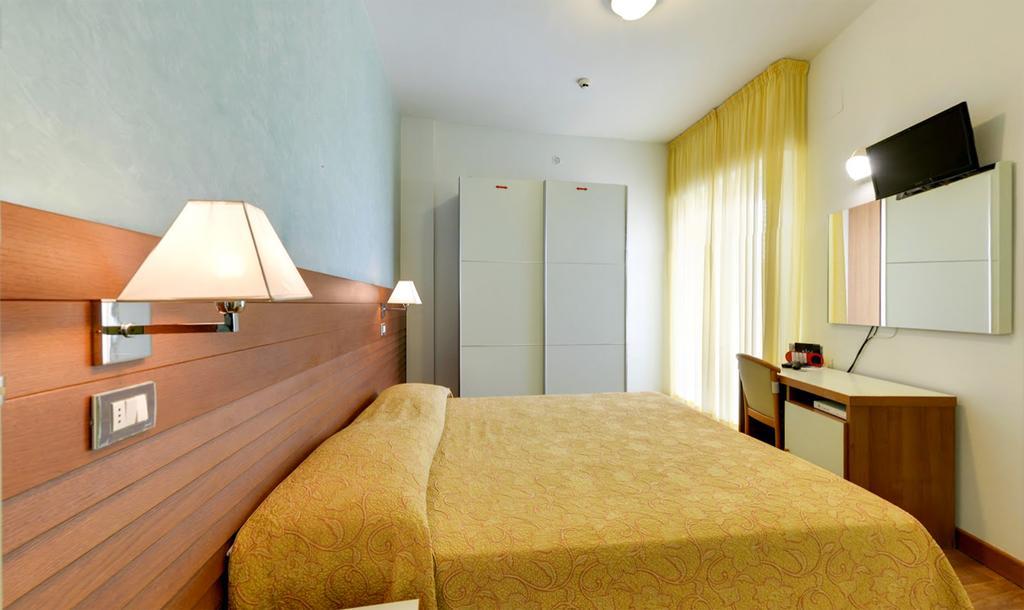 Hotel Margareth Riccione Dış mekan fotoğraf