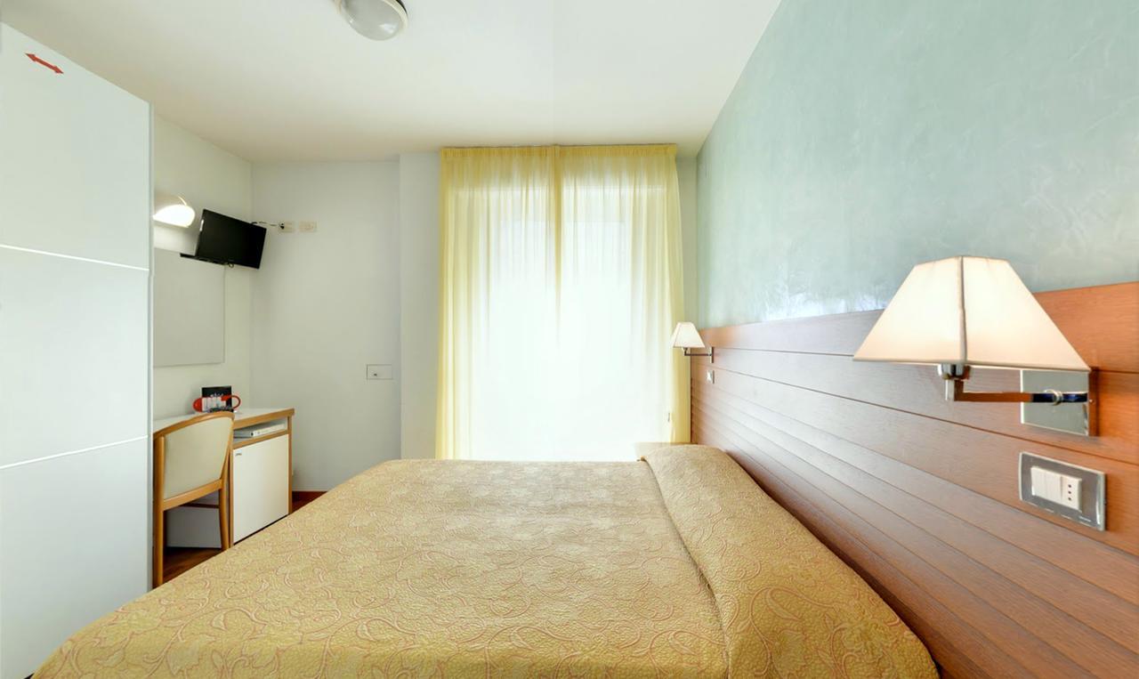 Hotel Margareth Riccione Dış mekan fotoğraf