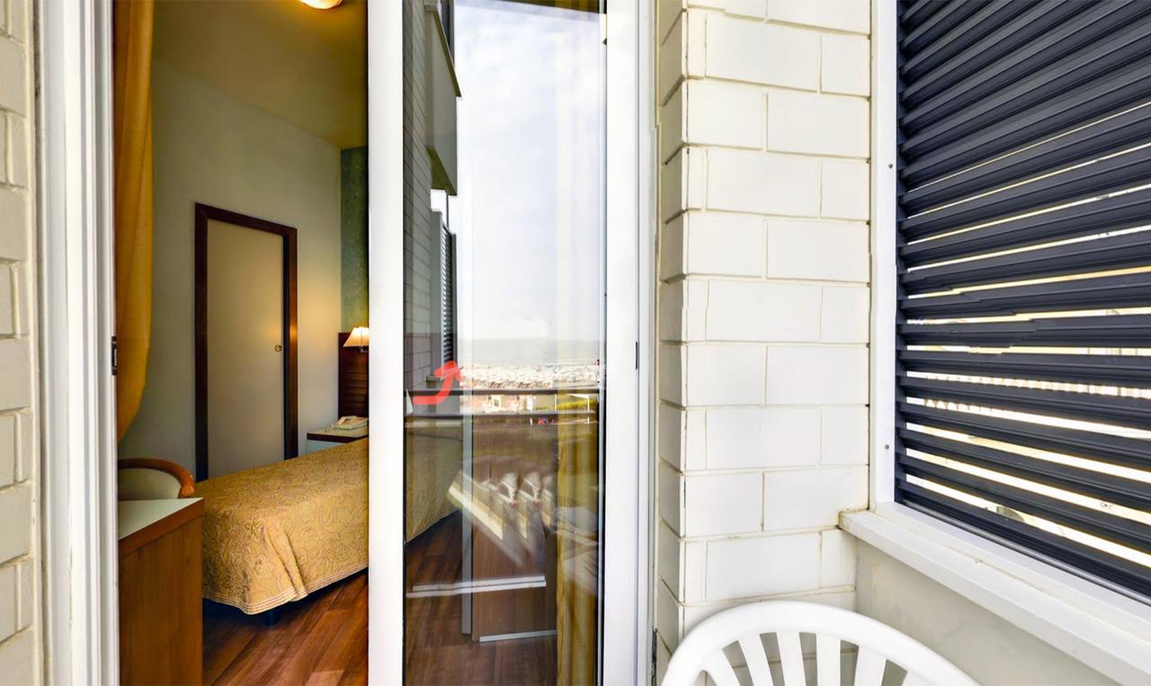 Hotel Margareth Riccione Dış mekan fotoğraf