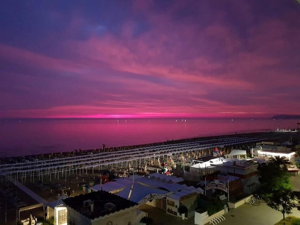 Hotel Margareth Riccione Dış mekan fotoğraf
